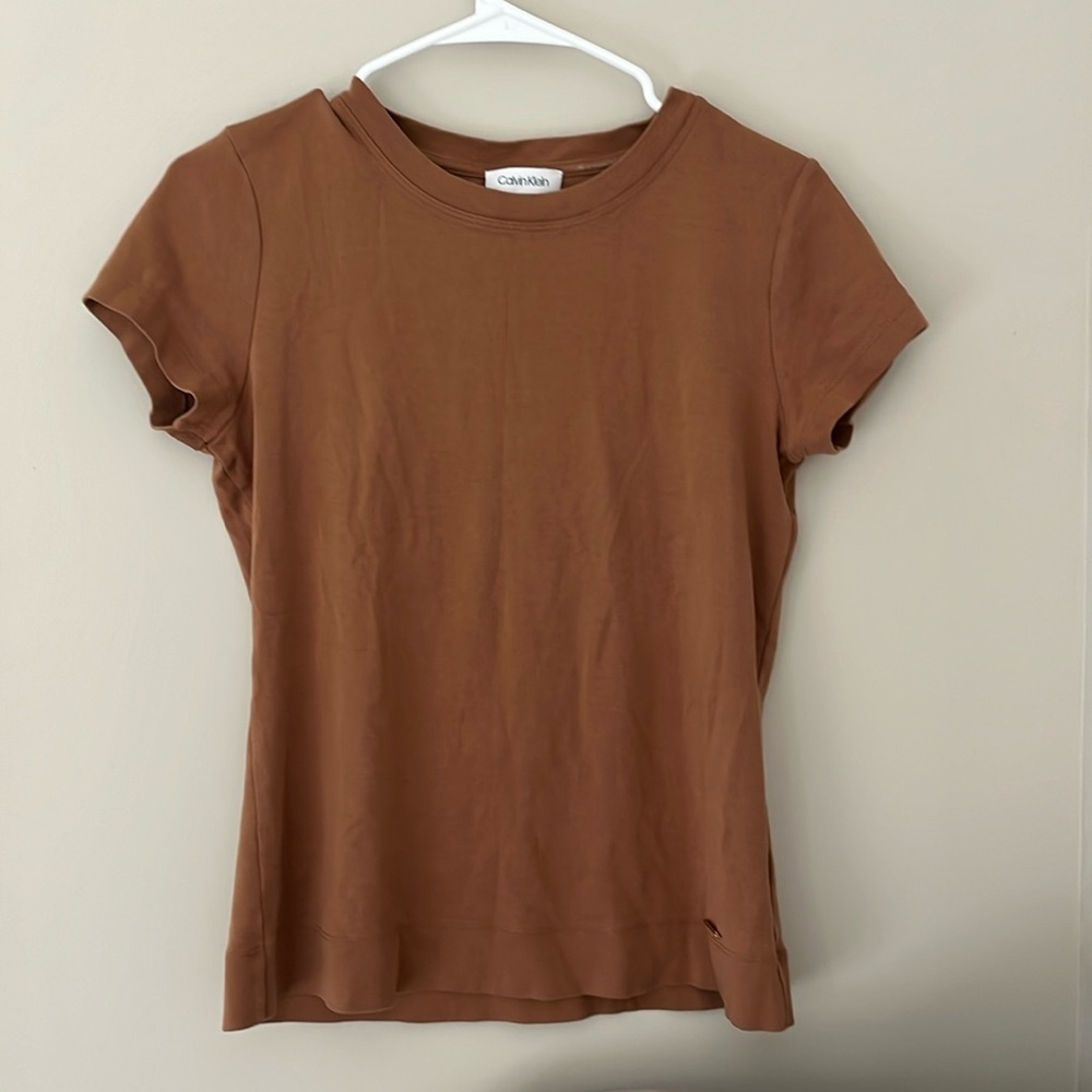 Calvin Klein brown tshirt